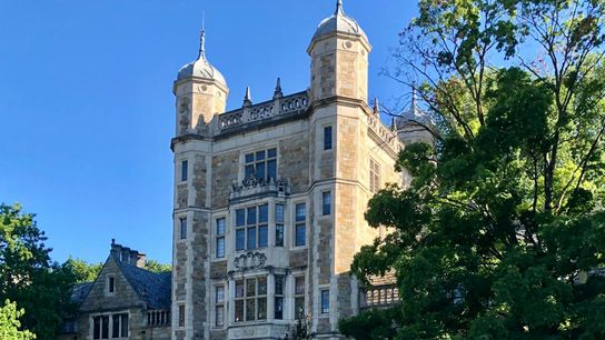 University of Michigan’s Go Blue Guarantee: Free Tuition Opportunity Attracts Out-of-State Students Looking to Relocate